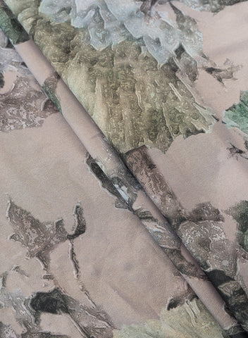 (Pre Cut -1 Meter) Shimmer Georgette Grey Color Floral Digital Print Fabric
