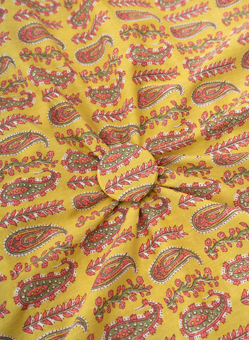 (Pre Cut-2.5 Meter) Pure Cotton Cambric Mustad Color Paisley Print Fabric.