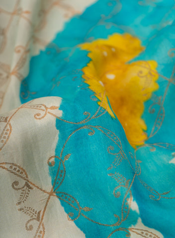 (Precut- 0.75 Meter) Pure Dola Silk Off-White Jacqurad With Big Floral Pattern Fabric.