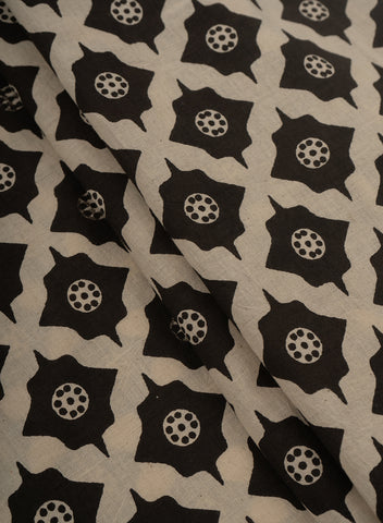 (Pre Cut- 2.5 Meter) Pure Cotton Cambric Black And Off White Color Geometrical Pattern Dabu Hand Block Print Fabric.