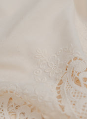 Pure Cotton Cambric Dyeable Daman Paisley Pattern Schiffli Embroidery Fabric.